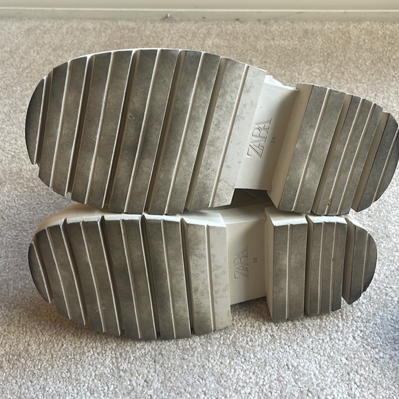 Zara All-Weather Rubber Boots - Picture 6 of 7